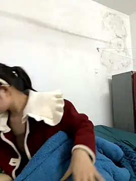 Snapshot of Pig_pig11 chatting on 11-25-25, 04:07 Pig pig11 online show from 11-25-25, 04:07