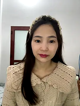 Snapshot of Pig_pig11 chatting on 12-15-25, 11:09 Pig pig11 online show from 12-15-25, 11:09