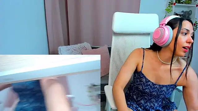 VenusIsLove  online show from 06-10-26, 11:35