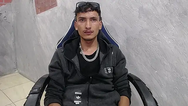 SavageLover  online show from 12-16-25, 04:39