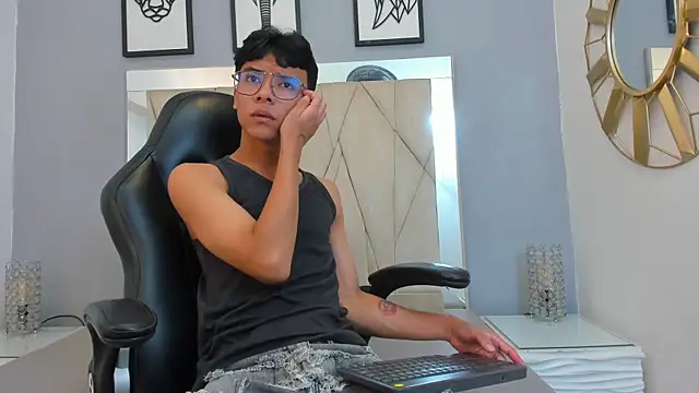 adams bobby online show from 04-25-26, 11:24