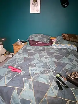 BubblesLovexox online show from 11-18-25, 10:47