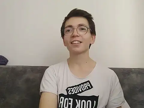 minikkdunyam online show from 10-24-25, 01:40