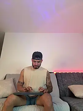 AUSTINN TORRES online show from 03-10-26, 12:59