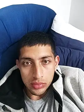 Snapshot of TamedCentime chatting on 10-23-25, 11:14 TamedCentime online show from 10-23-25, 11:14