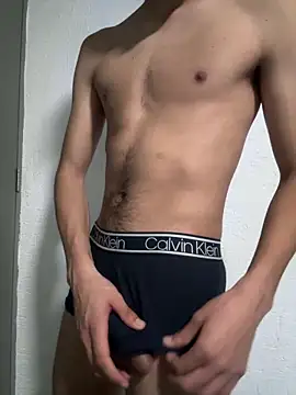Snapshot of Delicious_Papi chatting on 06-20-26, 12:14 Delicious Papi online show from 06-20-26, 12:14
