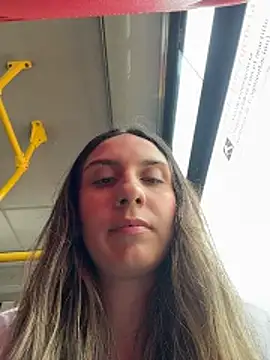 sarah honey   online show from 11-23-25, 03:45