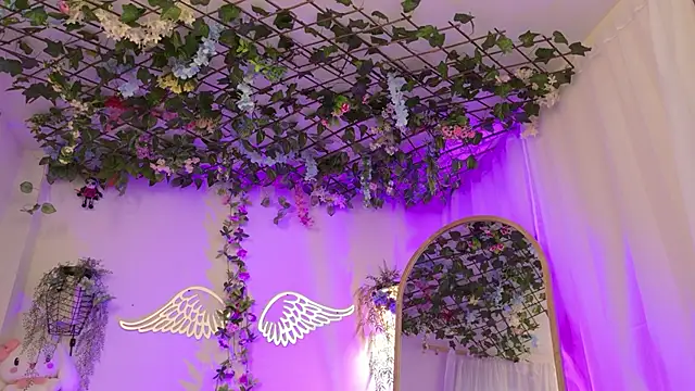 ISA NIXON online show from 02-20-26, 10:21