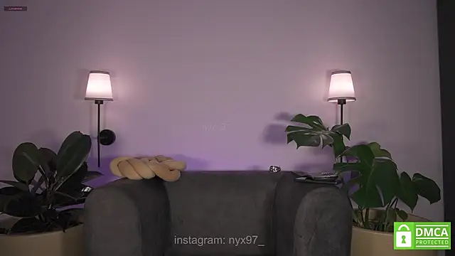 Snapshot of nyx_97 chatting on 11-30-25, 03:43 nyx 97 online show from 11-30-25, 03:43