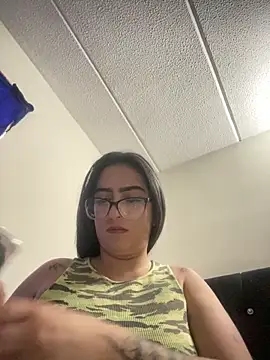 Kloe Novoa online show from 04-24-26, 12:29