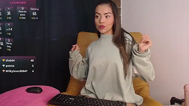 Snapshot of hailey_bri chatting on 02-20-26, 04:29 hailey bri online show from 02-20-26, 04:29