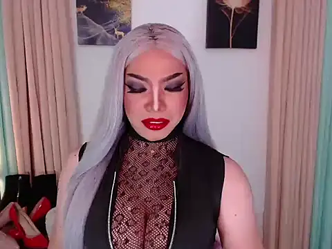  Danica Malibog  online show from 12-14-25, 02:39