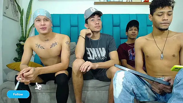 Hot Boys Latinos X online show from 04-06-26, 05:25