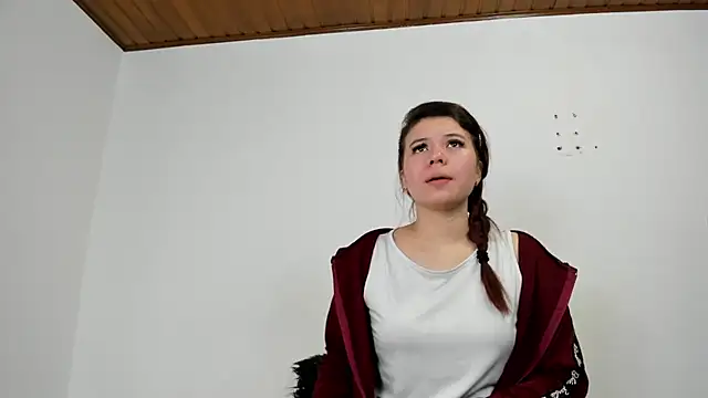 Vanessa Martinz online show from 10-30-25, 12:17