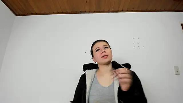 Vanessa Martinz online show from 11-15-25, 12:02