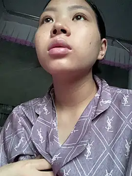 Snapshot of Milk_xx chatting on 11-02-25, 07:11 Milk xx online show from 11-02-25, 07:11