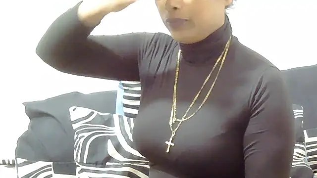 Snapshot of DOVE85 chatting on 11-29-25, 04:21 DOVE85 online show from 11-29-25, 04:21