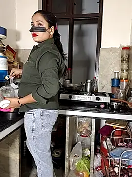 Heena-143 online show from 04-05-26, 03:53