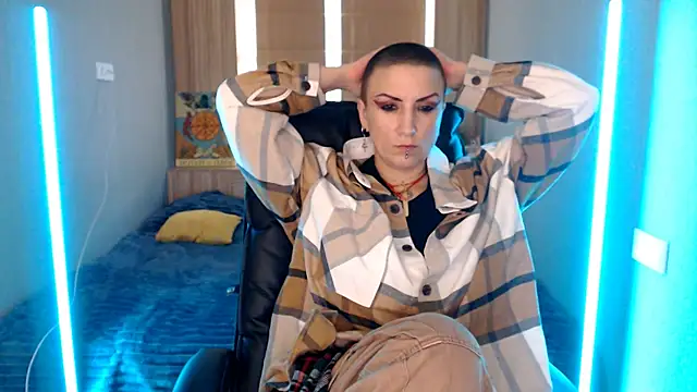 Sweet-n-Strong online show from 04-25-26, 01:41