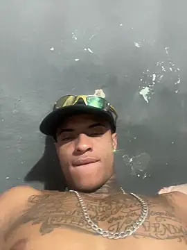 Guilps online show from 10-25-25, 01:46