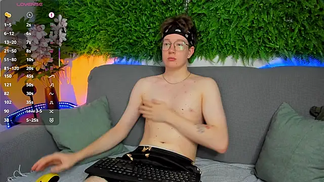 Teddy Parker online show from 12-15-25, 12:20