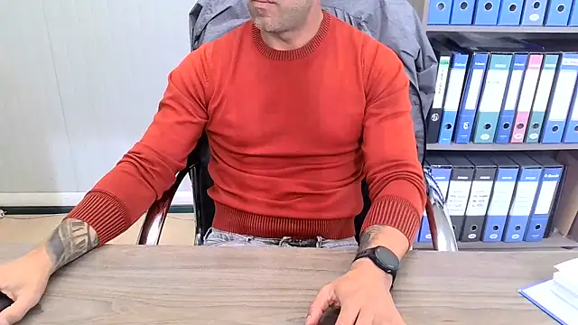 Evasionee online show from 10-31-25, 10:38