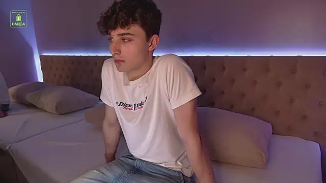 Snapshot of Richard_steele_hot chatting on 10-30-25, 03:13 Richard steele hot online show from 10-30-25, 03:13