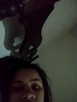 lovecarolyne online show from 10-26-25, 02:39