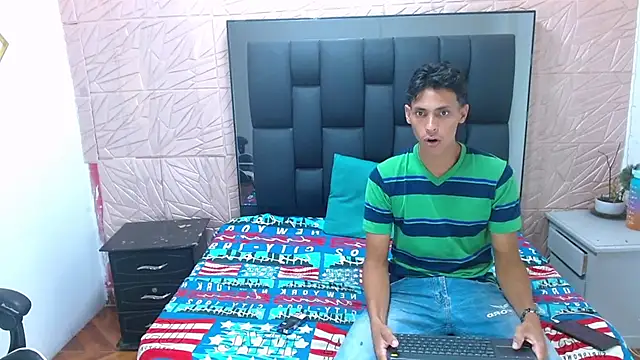 Snapshot of wiltom_ chatting on 10-30-25, 03:41 wiltom online show from 10-30-25, 03:41