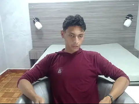 Snapshot of wiltom_ chatting on 11-02-25, 09:17 wiltom online show from 11-02-25, 09:17