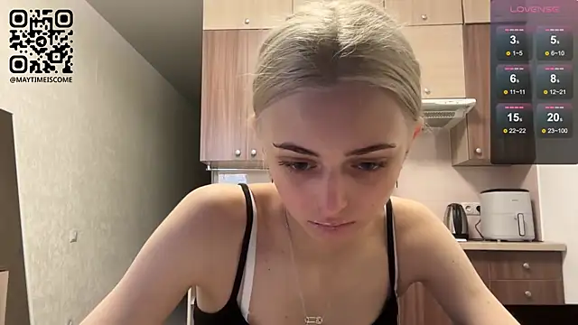 Snapshot of AidaGloshen chatting on 06-06-26, 02:11 AidaGloshen online show from 06-06-26, 02:11