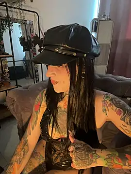 NinaHex online show from 11-12-25, 01:44