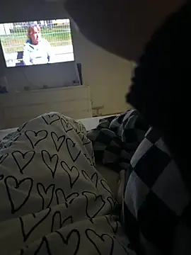 Snapshot of Aksinja05 chatting on 11-25-25, 05:24 Aksinja05 online show from 11-25-25, 05:24