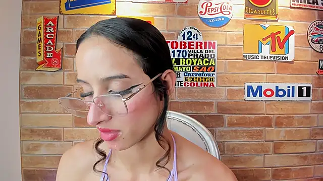 foxy sharlotte online show from 04-22-26, 06:09