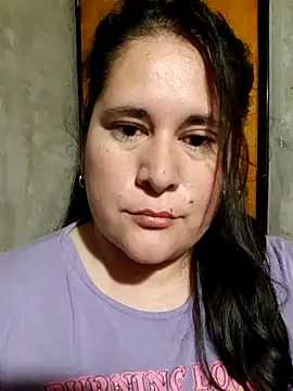 Clara Arg online show from 12-15-25, 01:54