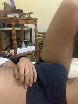 Unique-Man online show from 04-27-26, 01:47