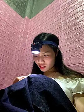 Yunzang online show from 12-23-25, 01:36