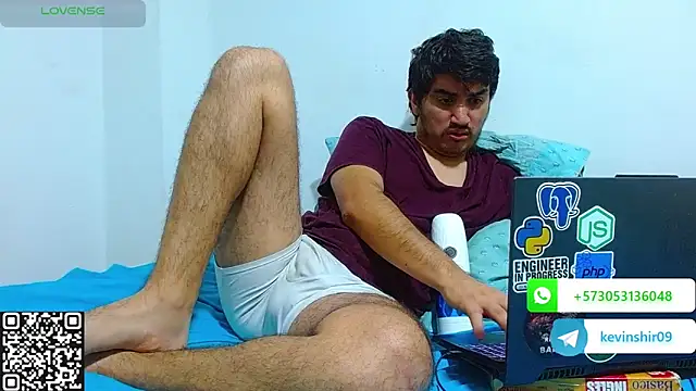 Snapshot of noah_miyake chatting on 12-17-25, 07:25 noah miyake online show from 12-17-25, 07:25