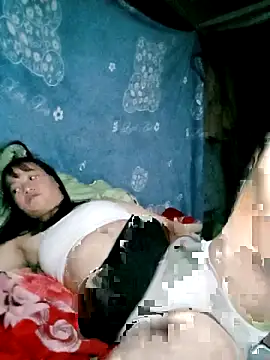 Snapshot of Noelle-e chatting on 11-12-25, 02:56 Noelle-e online show from 11-12-25, 02:56