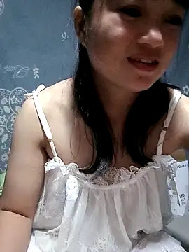 Snapshot of Noelle-e chatting on 12-02-25, 12:54 Noelle-e online show from 12-02-25, 12:54