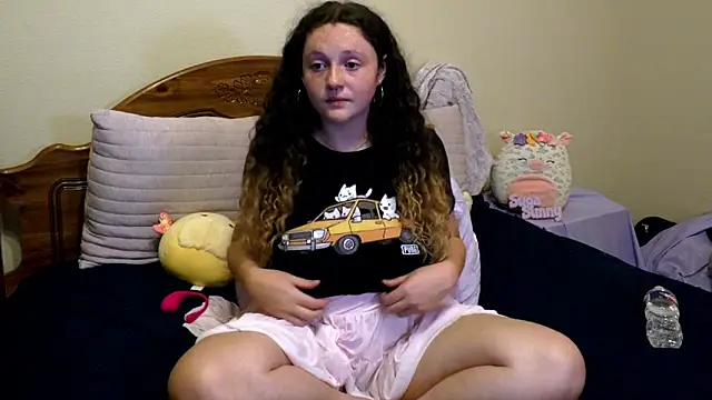 sugasunny04 online show from 04-11-26, 06:07