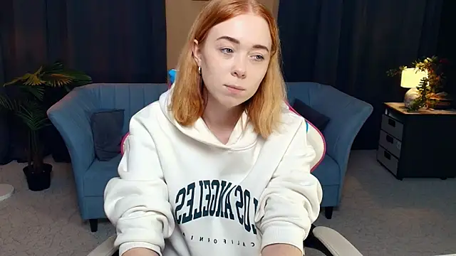 AddieOsler online show from 11-16-25, 08:36