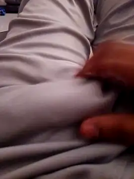 bigblackcock0111 online show from 04-13-26, 09:37