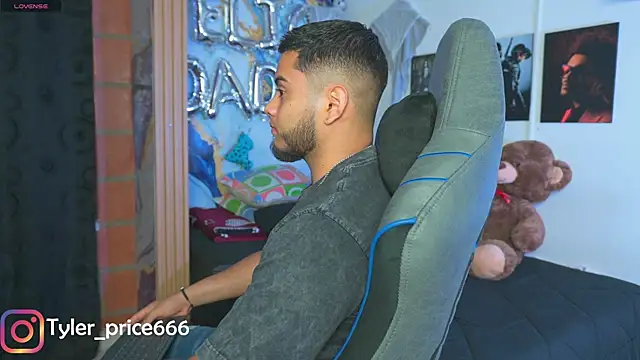 Tiler wolker online show from 01-09-26, 02:14