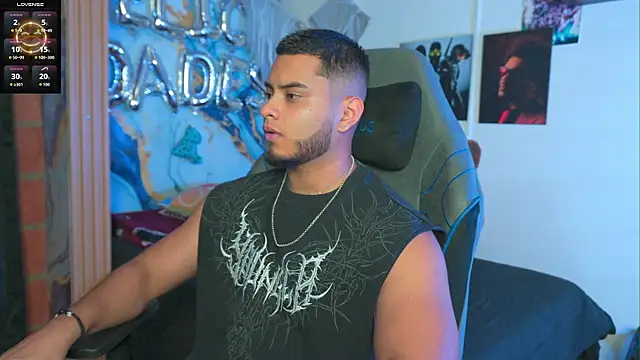 Tiler wolker online show from 02-12-26, 03:23