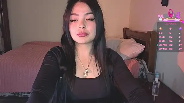 Lee Moyalune online show from 11-19-25, 04:34