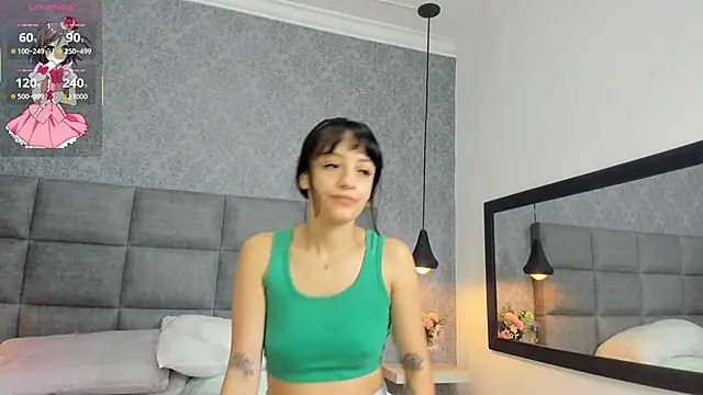 Luna Bella3 online show from 11-23-25, 10:59