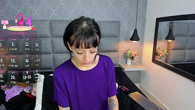 Luna Bella3 online show from 11-28-25, 11:02