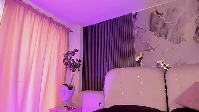 JanneBlossom  online show from 04-22-26, 08:43