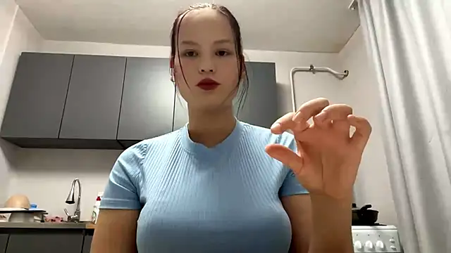 Snapshot of WilmaWeis chatting on 10-27-25, 02:10 WilmaWeis online show from 10-27-25, 02:10